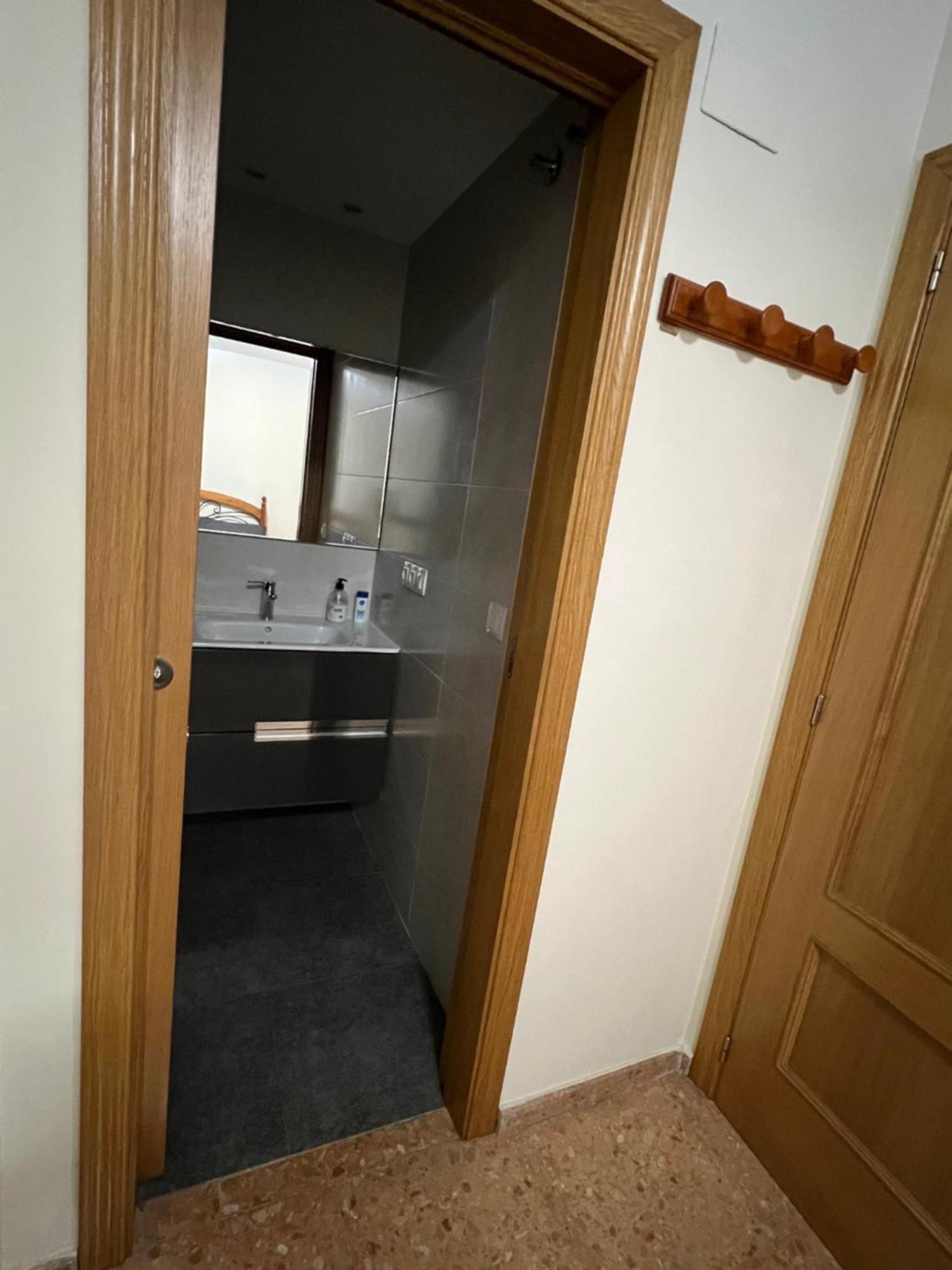 Habitacion Doble Con Bano Privado Διαμέρισμα Βαλένθια Εξωτερικό φωτογραφία
